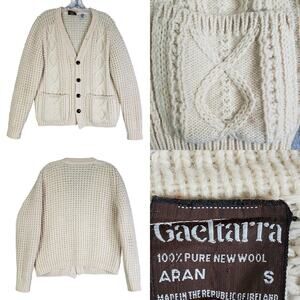 Aran Gaeltarra Irish Wool Fisherman Sweater Cardigan Cable Knit Wood Button Up